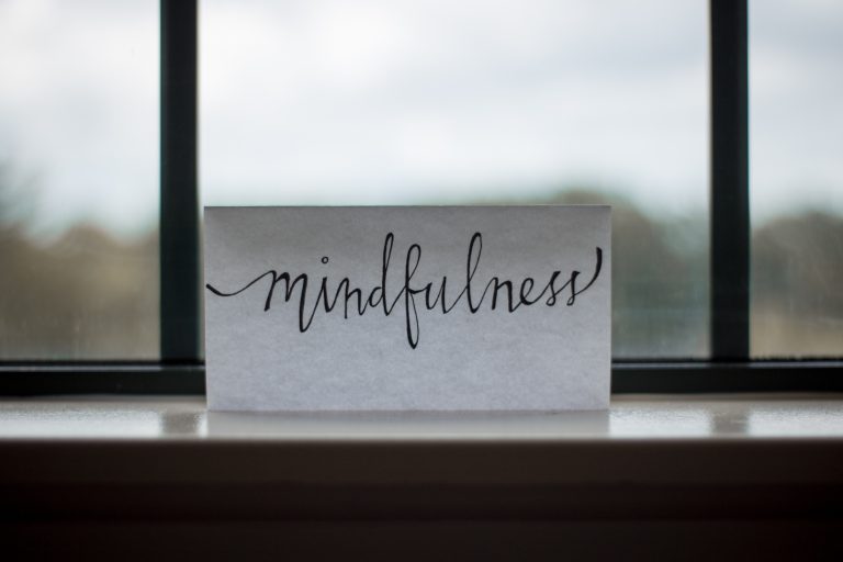 Read more about the article O que é Mindfulness? Desmistificando a prática.